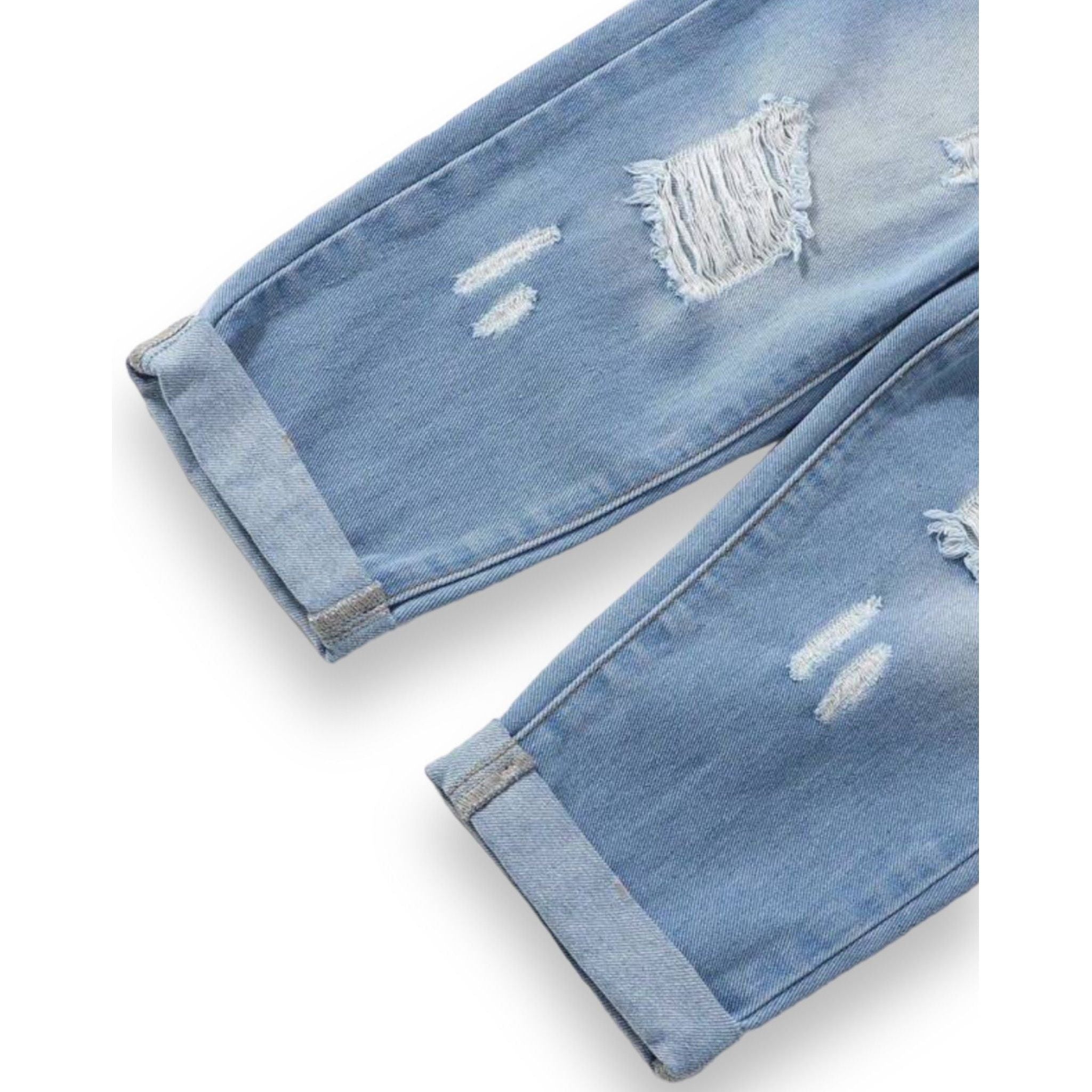 Distressed “mom” Jeans